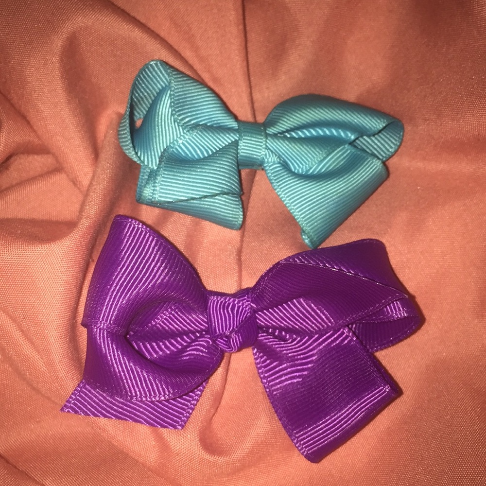 2 small bows